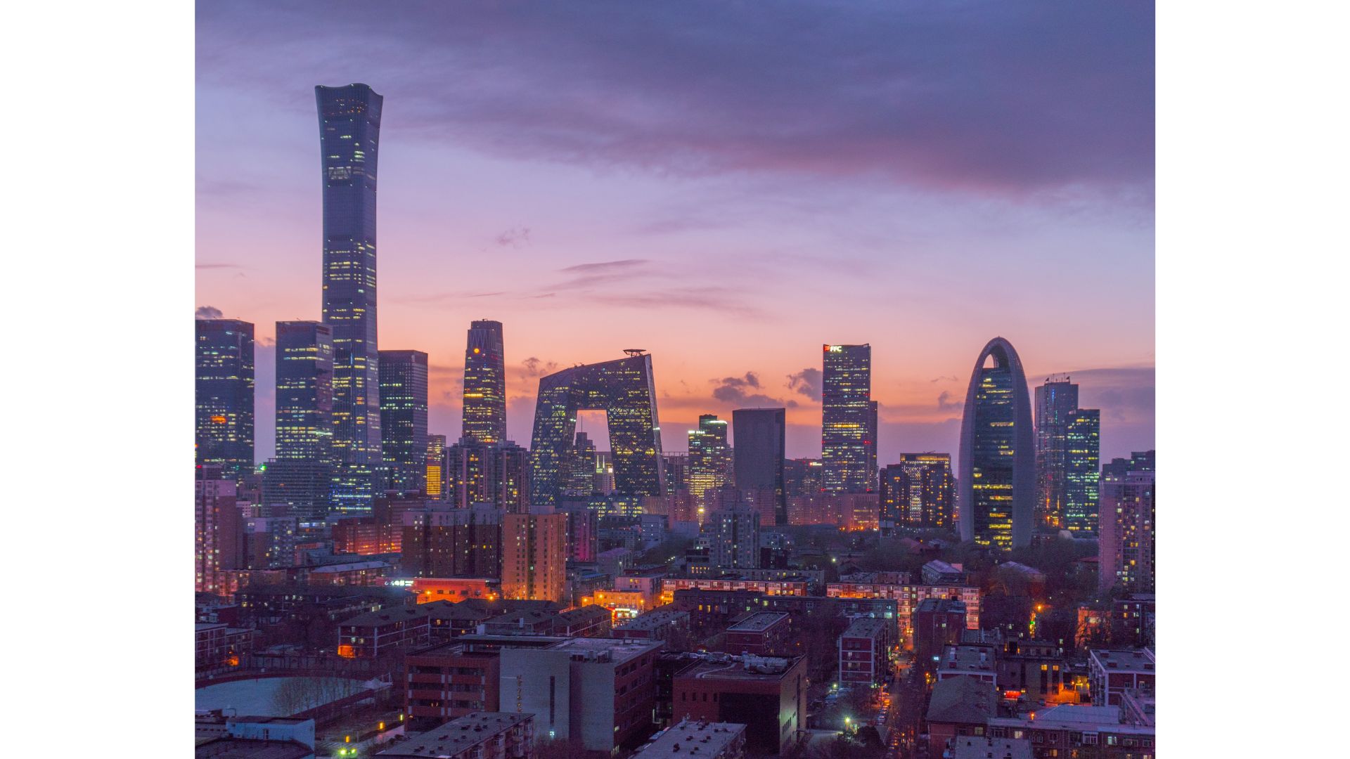 Europe, shaken by Trump, casts glances towards China